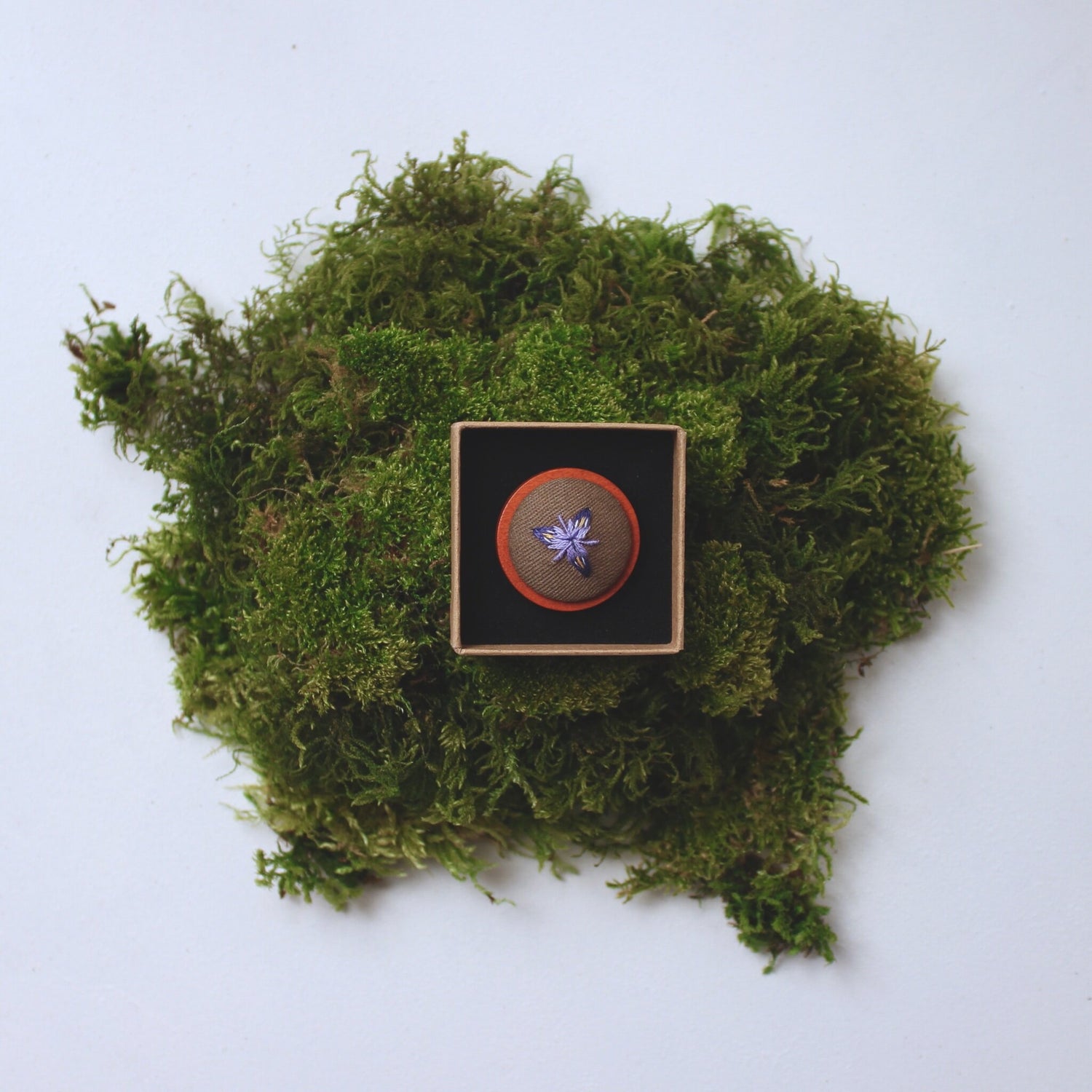 Floral Pin - Dark Wood