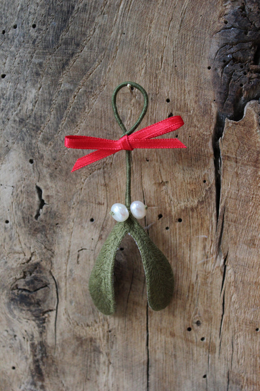 'Forever Mistletoe' PDF